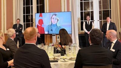 Almanya merkezli Axel Springer &Ouml;zg&uuml;rl&uuml;k Vakfı&rsquo;nın, otoriter rejimlerde baskıya direnen