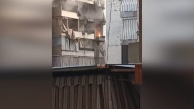 L&uuml;bnan medyası, Dahieh'teki olay yerinden g&ouml;r&uuml;nt&uuml;ler yayınladı. Grup i&ccedil;inde &uuml;st