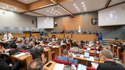 İzmir B&uuml;y&uuml;kşehir Belediyesi kasım ayı olağan meclis toplantısında, belediyenin 2026