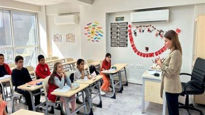 İzmir Büyükşehir Belediyesi’ne bağlı İzmir Çocuk Merkezleri’nde yeni dönem başladı.