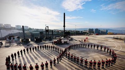 Gazi Mustafa Kemal Atat&uuml;rk, vefatının 87&rsquo;nci yıl d&ouml;n&uuml;m&uuml;nde İzmir B&uuml;y&uuml;kşehir