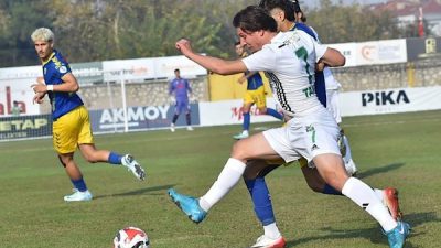 TFF 3. Lig&rsquo;de m&uuml;cadele eden Kafkasspor, sahasında ağırladığı Etimesgut Spor