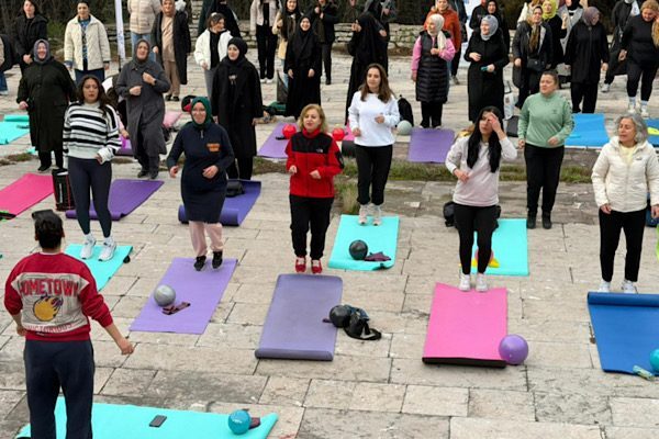 Karab&uuml;k Belediyesi ile Karab&uuml;k Gen&ccedil;lik ve Spor İl M&uuml;d&uuml;rl&uuml;ğ&uuml; iş