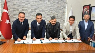 İl Milli Eğitim M&uuml;d&uuml;rl&uuml;ğ&uuml;nde ger&ccedil;ekleşen imza t&ouml;renine İl Milli Eğitim