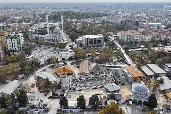 Konya B&uuml;y&uuml;kşehir Belediyesi, eski belediye binasının bulunduğu alanda s&uuml;rd&uuml;r&uuml;lebilir ve