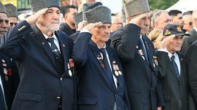 Gazi Mustafa Kemal Atat&uuml;rk, ebediyete intikalinin 87&rsquo;nci yıl d&ouml;n&uuml;m&uuml;nde Manisa&rsquo;da