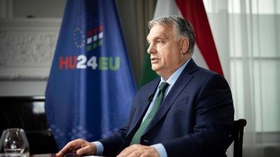 Macaristan Başbakanı Viktor Orban, a&ccedil;ıklamasında Polonya Başbakanı Donald Tusk'ın Macaristan'a