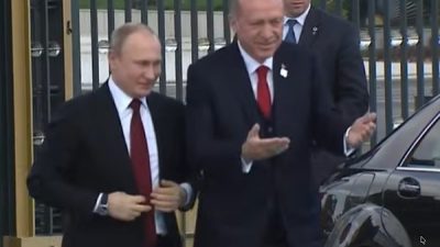 Kremlin basın servisinden yapılan a&ccedil;ıklamada, "ABD'nin barış&ccedil;ıl &ccedil;&ouml;z&uuml;m &ouml;nerileri de