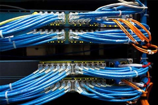 Rostelecom'un kablolu internet hizmeti, Rusya'nın bir&ccedil;ok b&ouml;lgesinde kesintiye uğradı. Downdetector
