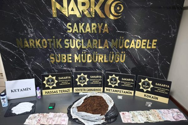 Sakarya Cumhuriyet Başsavcılığının koordinesinde, Sakarya Emniyet M&uuml;d&uuml;rl&uuml;ğ&uuml;nce Adapazarı ve Akyazı