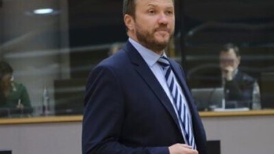 Estonya Dışişleri Bakanı Tsahkna, bug&uuml;n Polonya Dışişleri Bakanı Sikorski&rsquo;yi Tallinn&rsquo;de