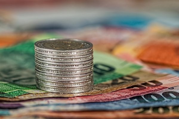 T&uuml;rkiye İstatistik Kurumu'nun (T&Uuml;İK) verilerine g&ouml;re; ticaret satış hacmi, Eyl&uuml;l'de