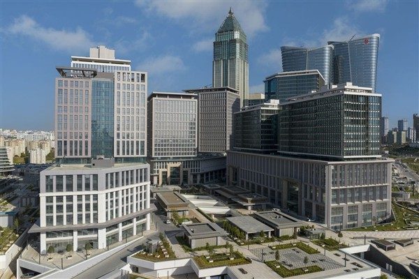 Daha &ouml;nce başka bir kaynak, T&uuml;rk finans kuruluşlarının Rusya'ya karşı