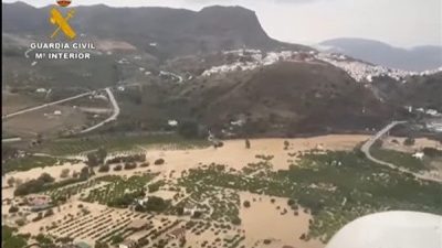 "Artık dayanamıyorum" diyen Carlos Maz&oacute;n, dokunulmazlığını korumak i&ccedil;in milletvekili olarak