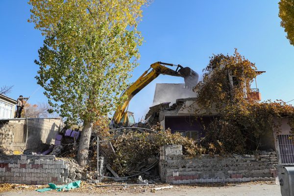 Hatuniye Caddesi&rsquo;nin ikinci etapta yer alan ve B&uuml;y&uuml;kşehir Belediyesi Emlak