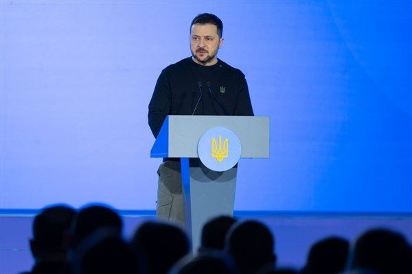 Ukrayna Devlet Başkanı Volodimir Zelenski, &uuml;lke genelinde d&uuml;n geceden bu
