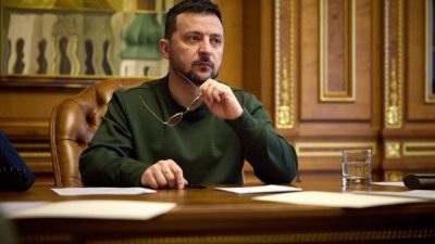 Ukrayna Devlet Başkanı Volodimir Zelenski, L&uuml;bnan Cumhurbaşkanı Joseph Aoun ile