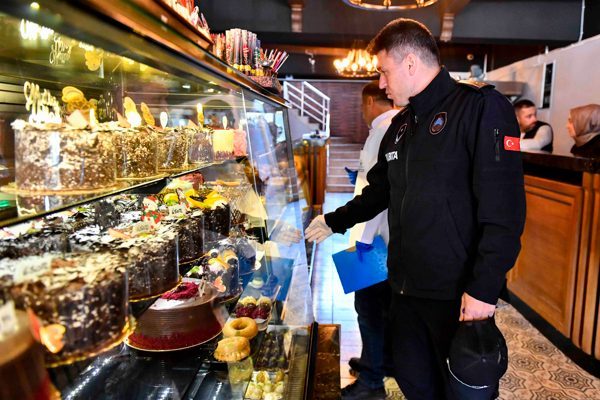 Ankara B&uuml;y&uuml;kşehir Belediyesi (ABB), vatandaşların sağlıklı ve hijyenik gıdaya ulaşabilmesi