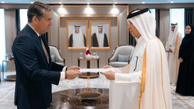 Katar'ın Dışişlerinden Sorumlu Devlet Bakanı&nbsp;Al-Muraikhi, Yunanistan&rsquo;ın yeni Doha B&uuml;y&uuml;kel&ccedil;isi Christos