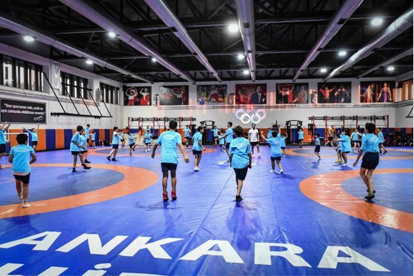 ABB&rsquo;nin başlattığı &ldquo;300 &Ccedil;ocuk 300 Sporcu&rdquo; projesi kapsamında, 4 binden
