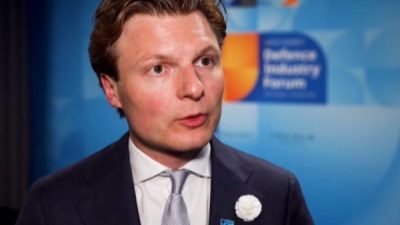 Hollanda Savunma Bakanı Ruben Brekelmans, Bosna Hersek Savunma Bakanı Zukan
