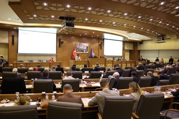 Bursa'nın &ccedil;evresel zorluklarına &ccedil;&ouml;z&uuml;m bulunmasına ve s&uuml;rd&uuml;r&uuml;lebilir ve diren&ccedil;li yollarla