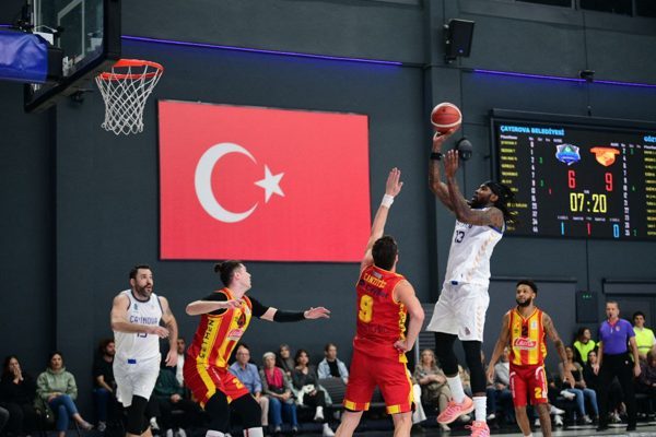 &Ccedil;ayırova Belediyesi,&nbsp;T&uuml;rkiye Basketbol Ligi 13. hafta m&uuml;cadelesinde G&ouml;ztepe ile karşı