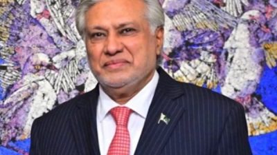 Pakistan Başbakan Yardımcısı ve Dışişleri Bakanı Dar , Pakistan&ndash;İran ilişkilerini