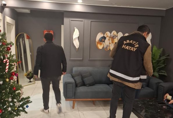 Hatay Emniyet M&uuml;d&uuml;rl&uuml;ğ&uuml; ekipleri tarafından, il merkezinde masaj ve spa