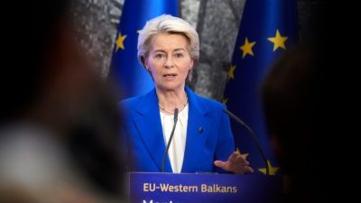 AB Komisyonu Başkanı Leyen, arktik g&uuml;venliğinin, Avrupa Birliği i&ccedil;in temel