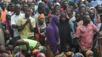 Temmuz ayından bu yana Mozambik'te IŞİD isyanı nedeniyle 300 binden