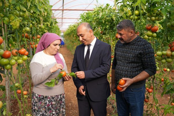ŞOK Marketler, kurduğu laboratuvarla taze meyve-sebzeleri raflara taşımadan &ouml;nce kendi