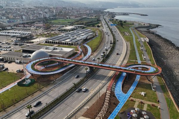 Trabzon B&uuml;y&uuml;kşehir Belediyesi ve Karayolları Genel M&uuml;d&uuml;rl&uuml;ğ&uuml; iş birliğinde hayata