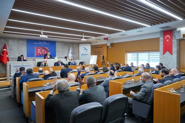 Beylikd&uuml;z&uuml; Belediyesi&rsquo;nde 2026 yılının ilk meclis toplantısı ger&ccedil;ekleşti.&nbsp; A&ccedil;ılış konuşmasına