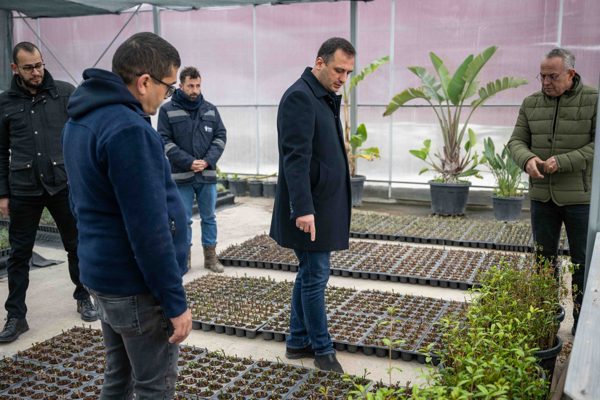 Bornova Belediyesi, Park ve Bah&ccedil;eler M&uuml;d&uuml;rl&uuml;ğ&uuml; b&uuml;nyesinde Pınarbaşı&rsquo;nda modern koşullarda