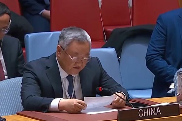 Birleşmiş Milletler G&uuml;venlik Konseyi&rsquo;nde (BMGK) d&uuml;n yapılan oylamada, Yemen'deki BM
