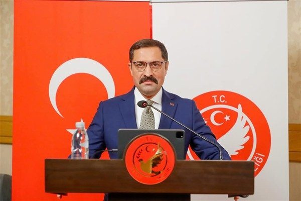 Hatay Valisi Mustafa Masatlı, Antakya&rsquo;nın simgelerinden biri olan Tarihi Uzun