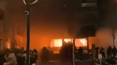 Polis, BBC'ye yaptığı a&ccedil;ıklamada, patlamanın yerel saatle 01:30'da Constellation Bar'da