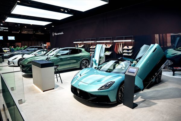 2026 Br&uuml;ksel Otomobil Fuarı&rsquo;na katılım sağlayan Maserati kamuoyu, basın ve