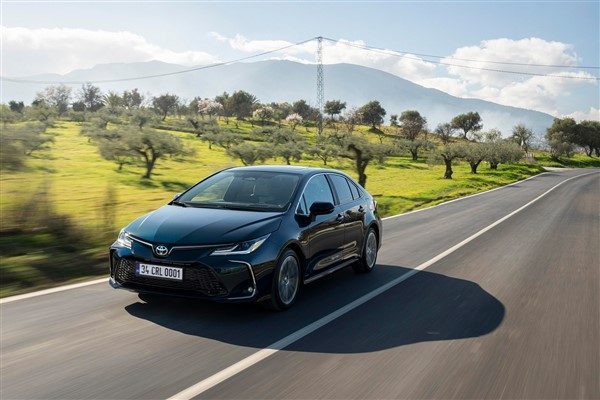 Ayrıca Toyota, 2026 model yılı ara&ccedil;ları m&uuml;şterileriyle buluşturan ilk markalardan