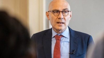 BM İnsan Hakları Y&uuml;ksek Komiseri T&uuml;rk,&nbsp;ABD'nin Venezuela'daki askeri operasyonunun, uluslararası