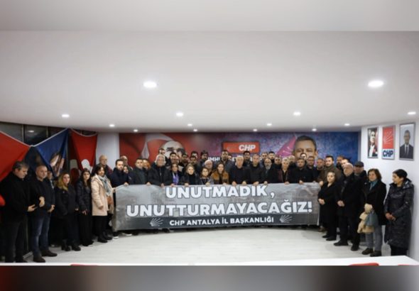 Antalya B&uuml;y&uuml;kşehir Belediyesi Başkan Vekili B&uuml;şra &Ouml;zdemir, Cumhuriyet Halk Partisi