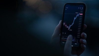 IG verilerine g&ouml;re, İngiltere'nin FTSE endeksi y&uuml;zde 0,2, Almanya'nın DAX