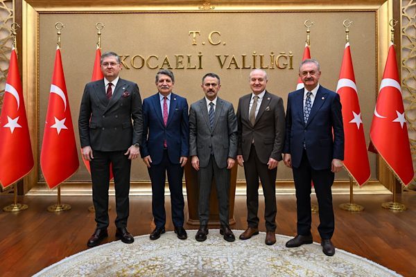 CHP Kocaeli Milletvekilleri &Ccedil;iler, Kanko ve Yıldızlı ile Kocaeli İl