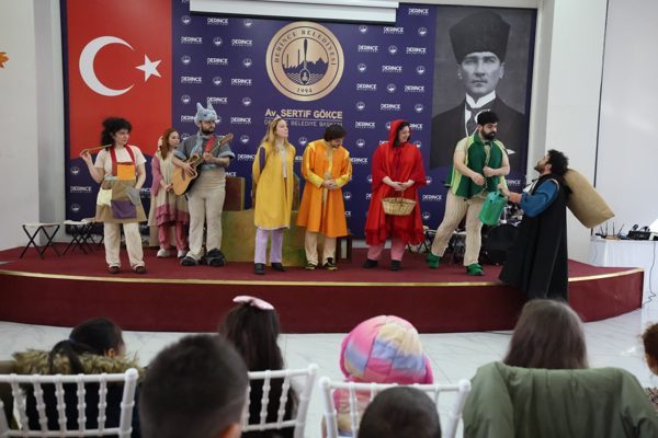 Derince Belediyesi, ara tatili &ouml;ğrencilerin verimli şekilde ge&ccedil;irmeleri i&ccedil;in bir