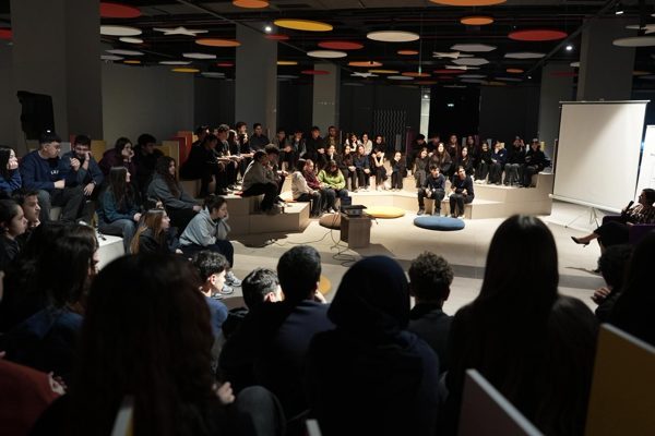 D&uuml;zce Bilim Merkezi, D&uuml;zce &Uuml;niversitesinde g&ouml;revli Do&ccedil;. Dr. Demet Erd&ouml;nmez