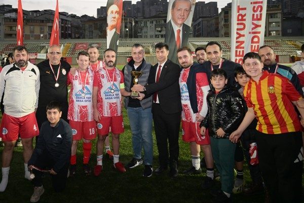 30 Kasım&rsquo;da başlayan turnuvaya 18 takım ve 360 sporcu katıldı.