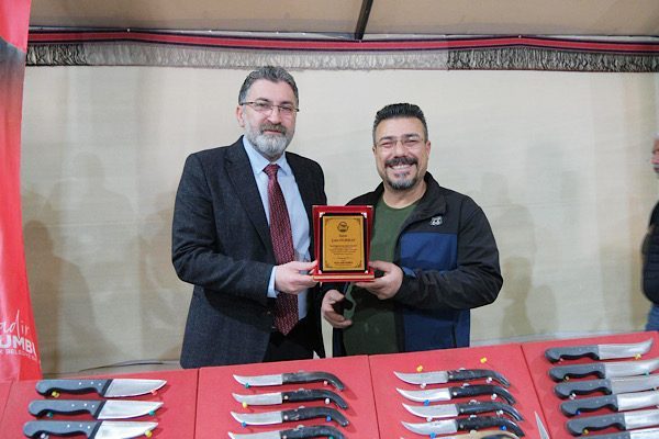 Serik Belediyesi K&uuml;lt&uuml;r ve Sanat Merkezi b&uuml;nyesindeki Y&ouml;r&uuml;k &Ccedil;adırı&rsquo;nda d&uuml;zenlenen