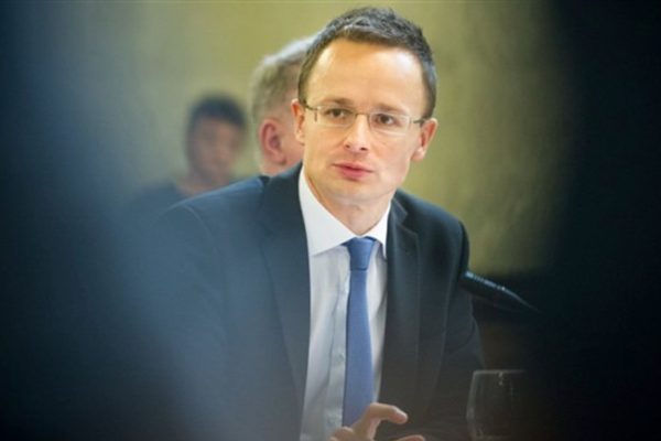 Macaristan Dışişleri ve Ticaret Bakanı &nbsp;Szijjarto, Avrupa liderlerinin Ukrayna&rsquo;daki savaşı