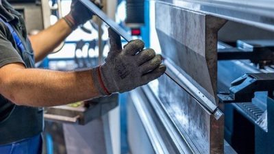 T&uuml;rkiye İstatistik Kurumu&rsquo;nun (T&Uuml;İK) verilerine g&ouml;re, &nbsp;sanayinin alt sekt&ouml;rleri (2021=100